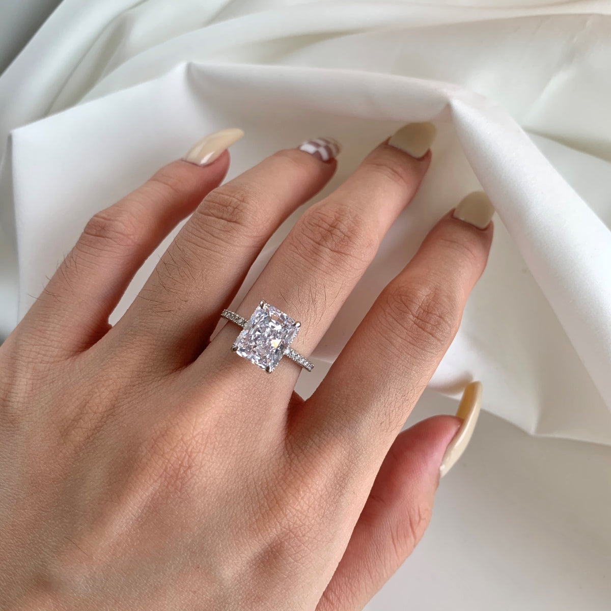 [AURORA]4,0 Karat Luxuriöser Verlobungsring