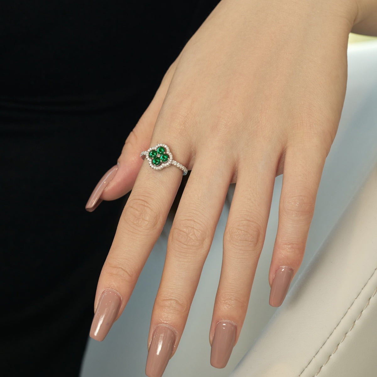 [AURORA]Four Leaf Clover Flower Design Ring