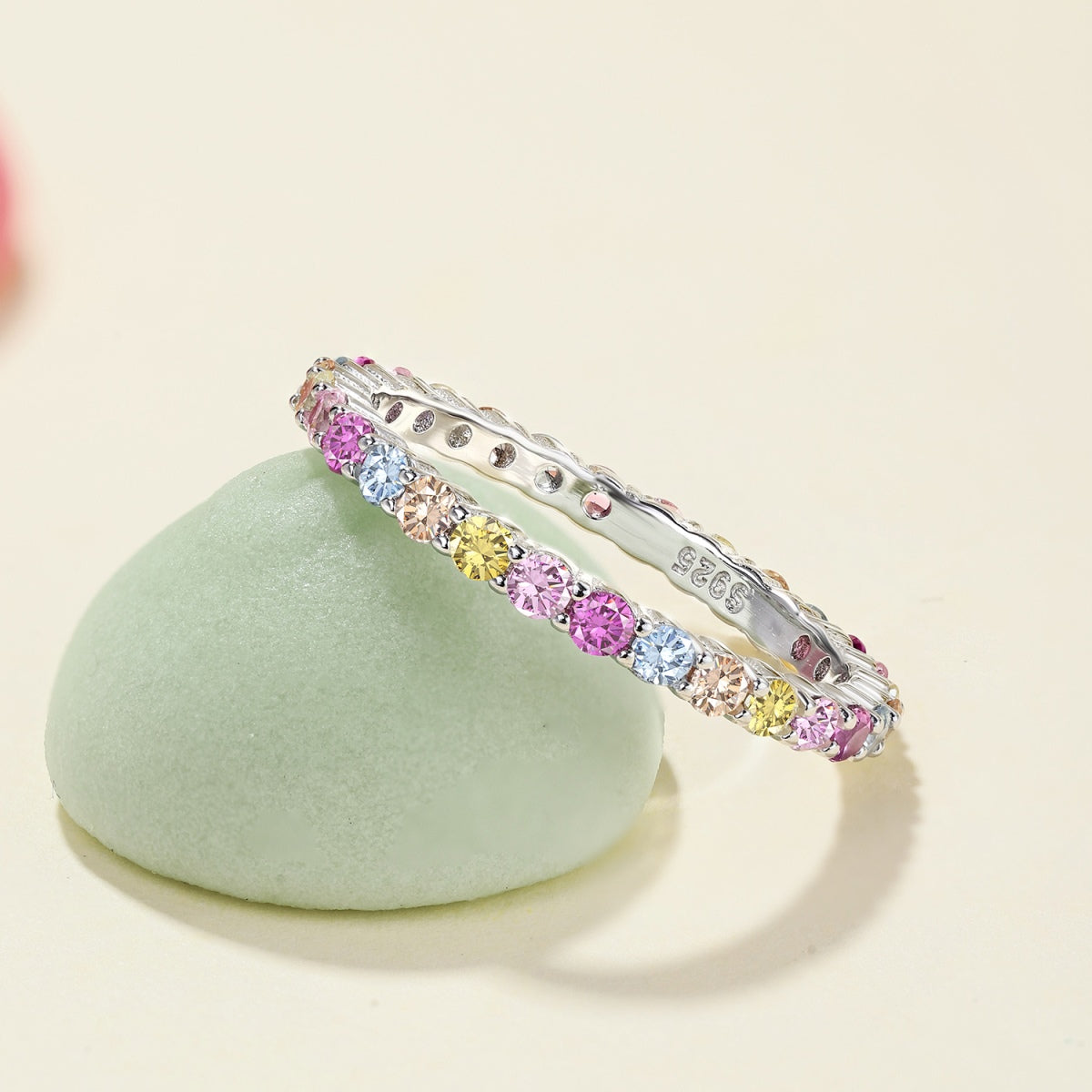 [AURORA]Eleganter, lebendiger Alltagsring mit rundem Schliff