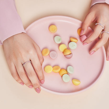 [Baslove]Unique Scintillating Round Cut Daily Ring