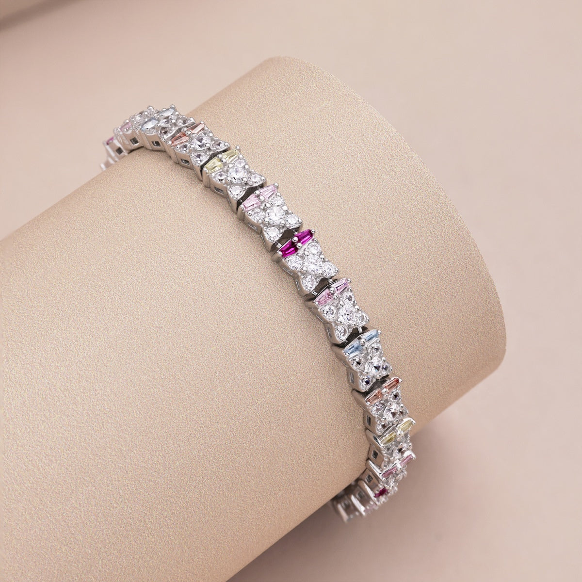 [AURORA]ユニークなカラフルな花の形のデイリーブレスレット