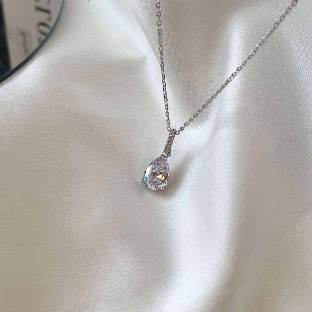 [AURORA]繊細な水滴型ファッションネックレス