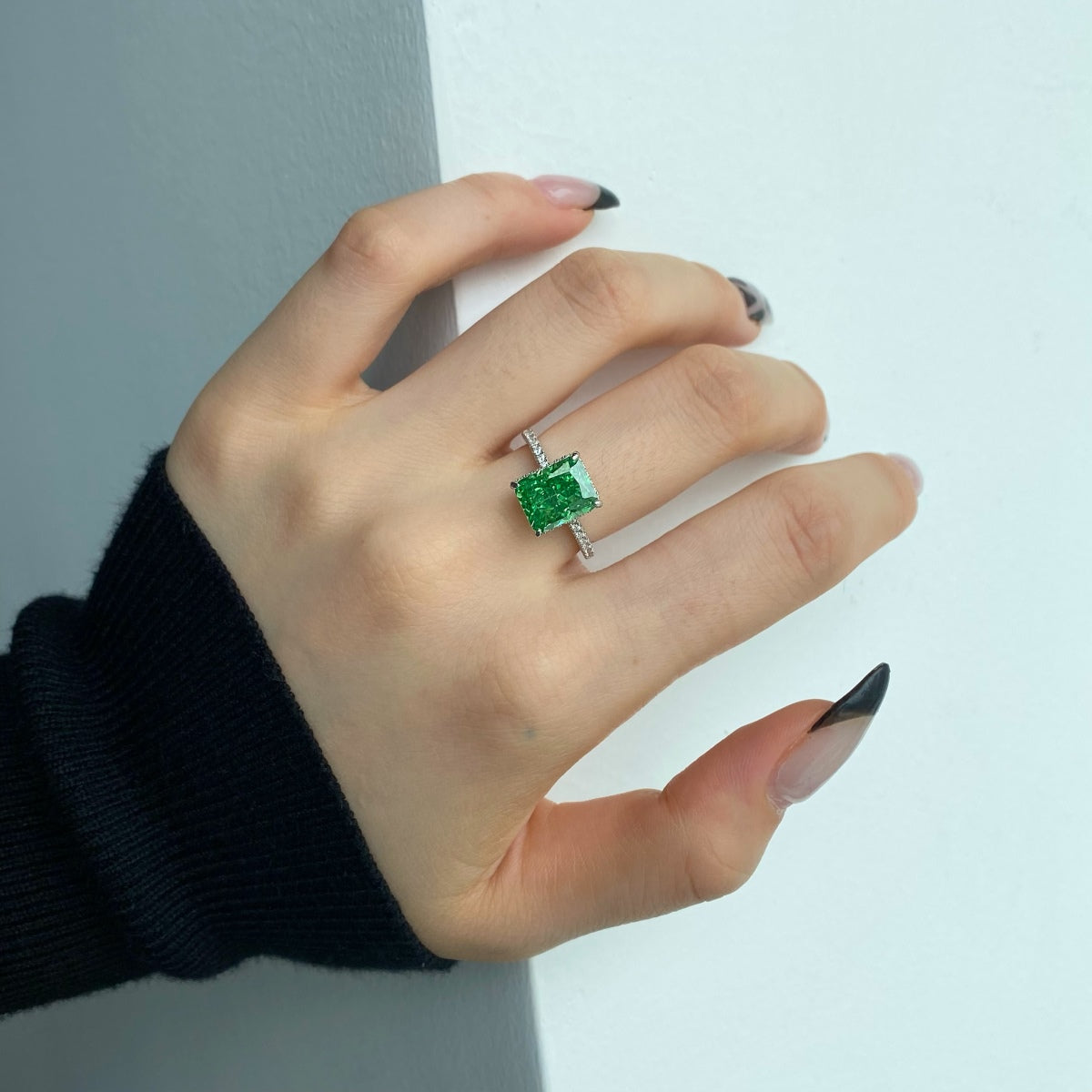 [AURORA]4,0 Karat Luxuriöser Verlobungsring