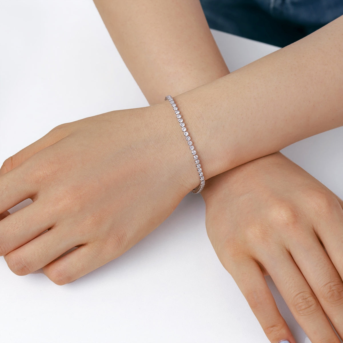 [Baslove]Dazzling Sparkling Round Cut Daily Bracelet