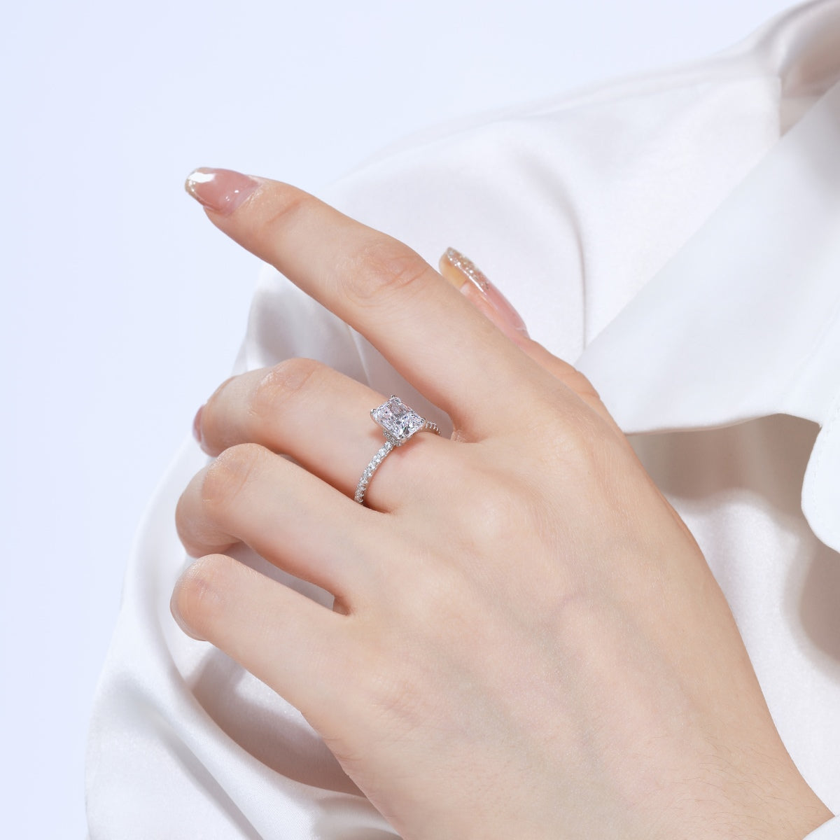 [Baslove]2.0 Carat Dazzling Sparkling Radiant Cut Party Ring