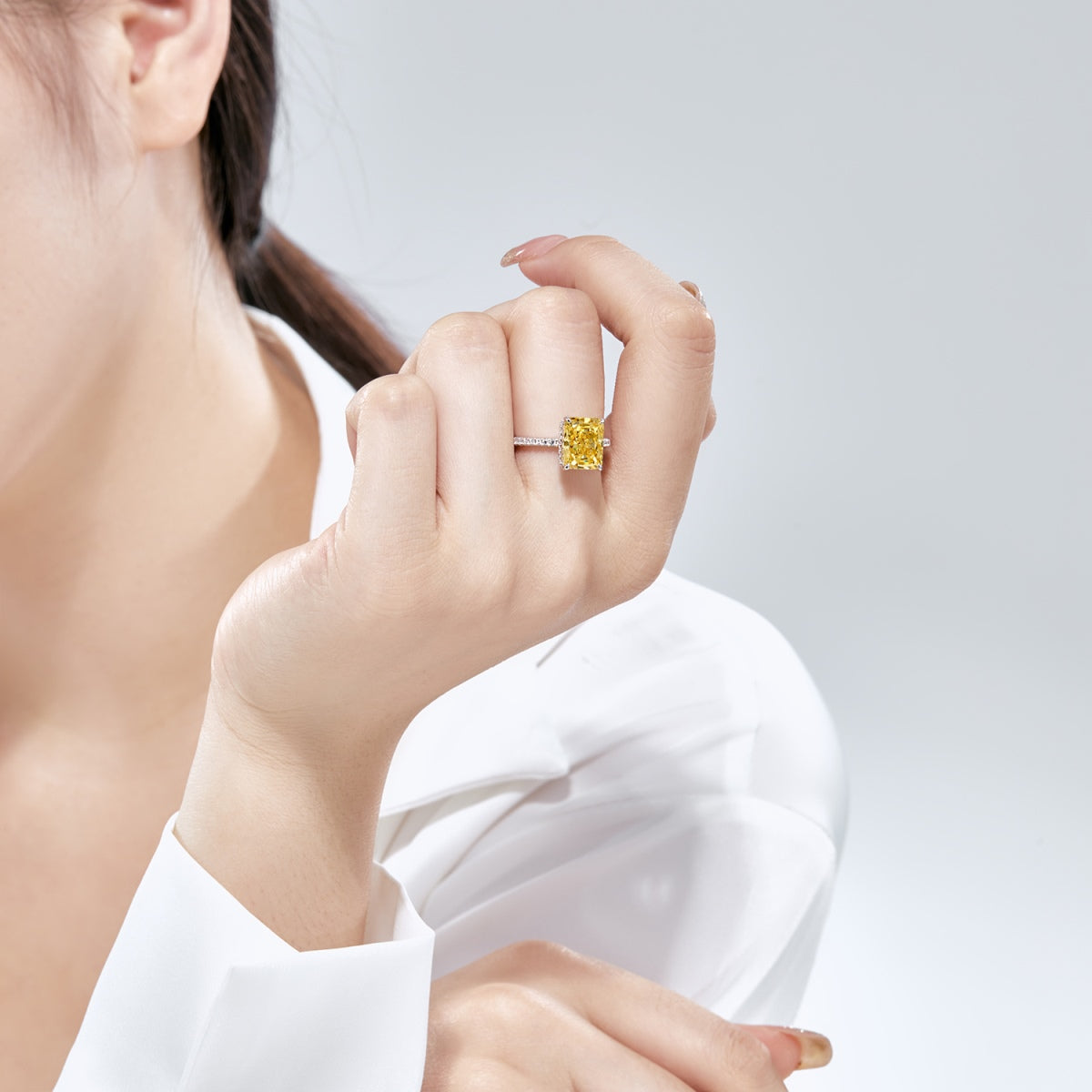 [AURORA]4,0 Karat Luxuriöser Verlobungsring