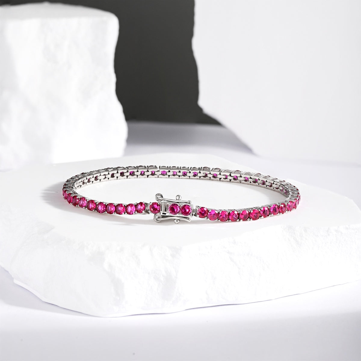 [AURORA] Strahlend buntes Party-Armband im Rundschliff
