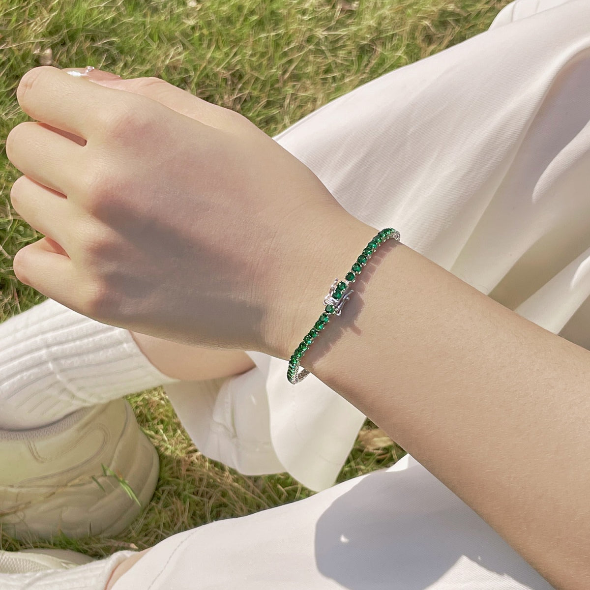 [AURORA] Strahlend buntes Party-Armband im Rundschliff