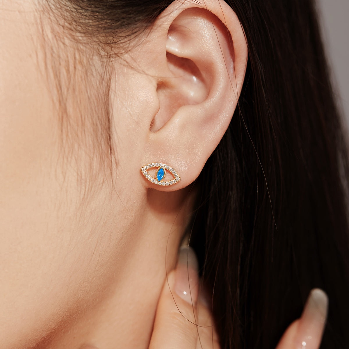 [Baslove]Blue Devil Eyes Hollow Stud Earrings