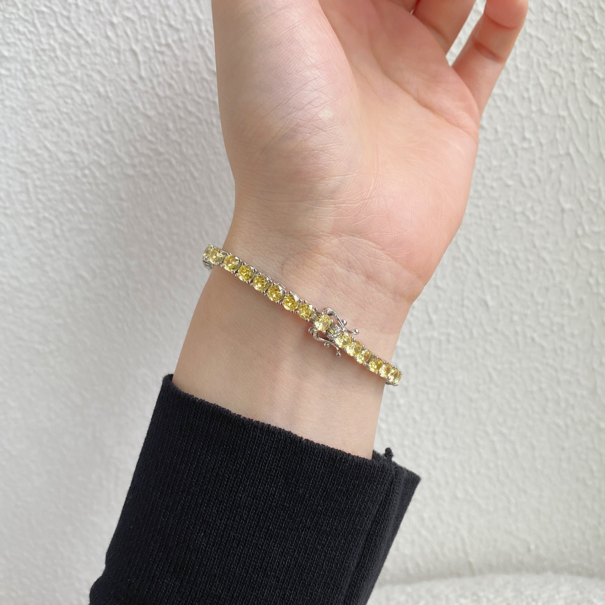[AURORA]Ornate Dazzling Round Cut Tennis Bracelet