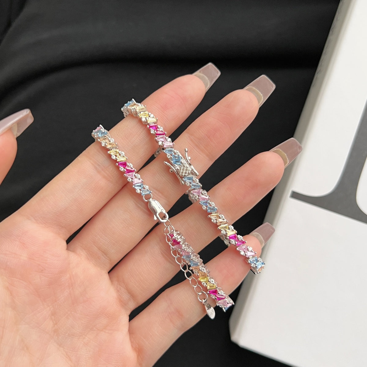 [AURORA]華やかな輝きのマルチカットパーティーブレスレット