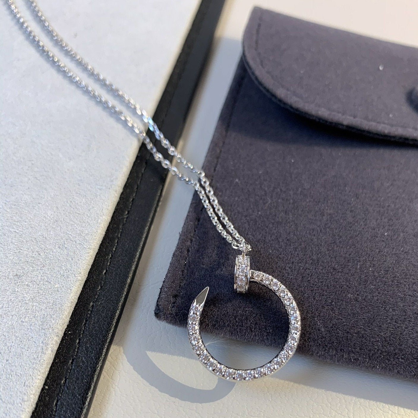 [Baslove]JUSTE NECKLACE SILVER DIAMONDS