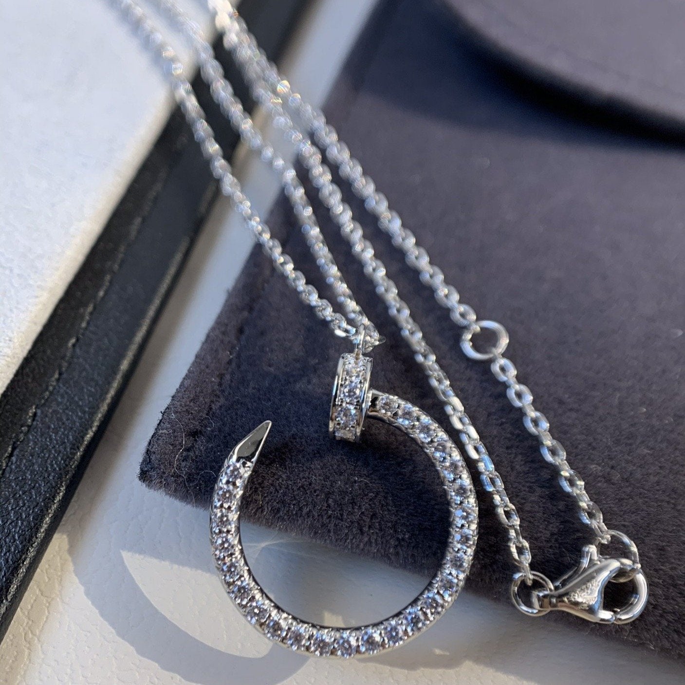 [Baslove]JUSTE NECKLACE SILVER DIAMONDS