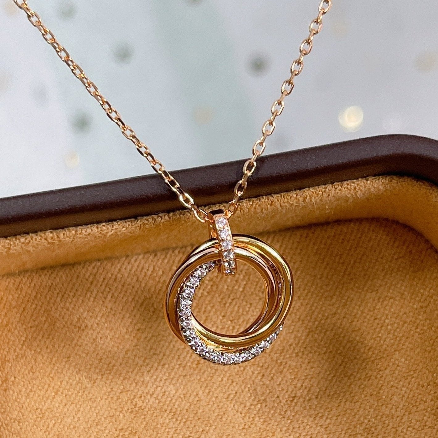 [Baslove]TRINITY NECKLACE SILVER GOLD PINK GOLD DIAMONDS