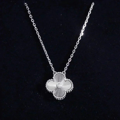 [Baslove]CLOVER  15MM DIAMOND LASER NECKLACE SILVER