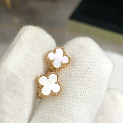 [Baslove]CLOVER MINI 9.5MM WHITE MOP EARRINGS