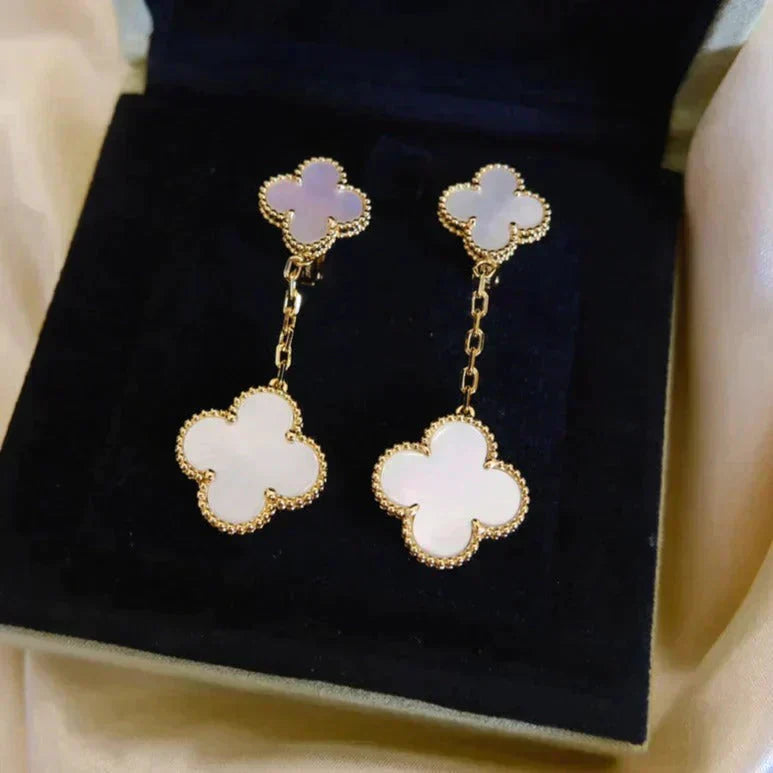 [Baslove]CLOVER 2 MOTIF WHITE MOP EARRINGS