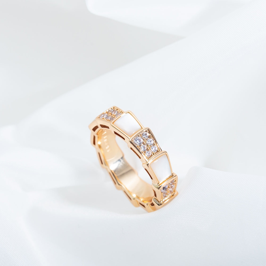 [Baslove]SERPENTI RING PINK GOLD MOP DIAMOND PAVED 4MM