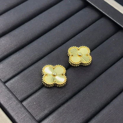 [Baslove]CLOVER MINI 9.5MM LASER EARRINGS