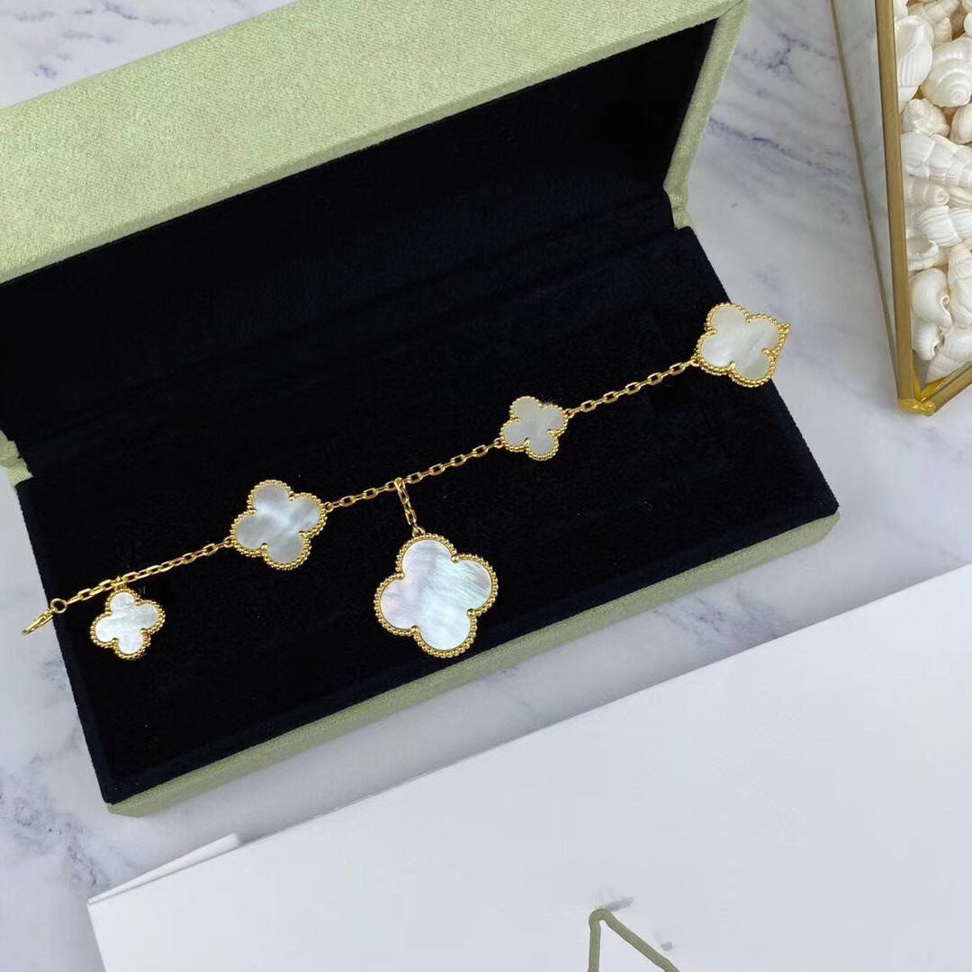 [Baslove]MAGIC CLOVER MOP GOLD BRACELET 5 MOTIFS