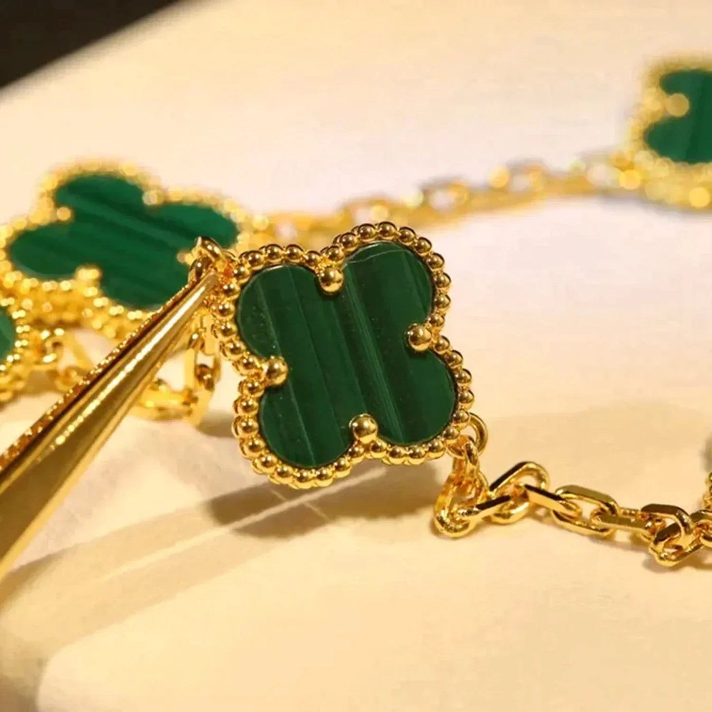 [Baslove]CLOVER 5 MOTIFS MALACHITE BRACELET