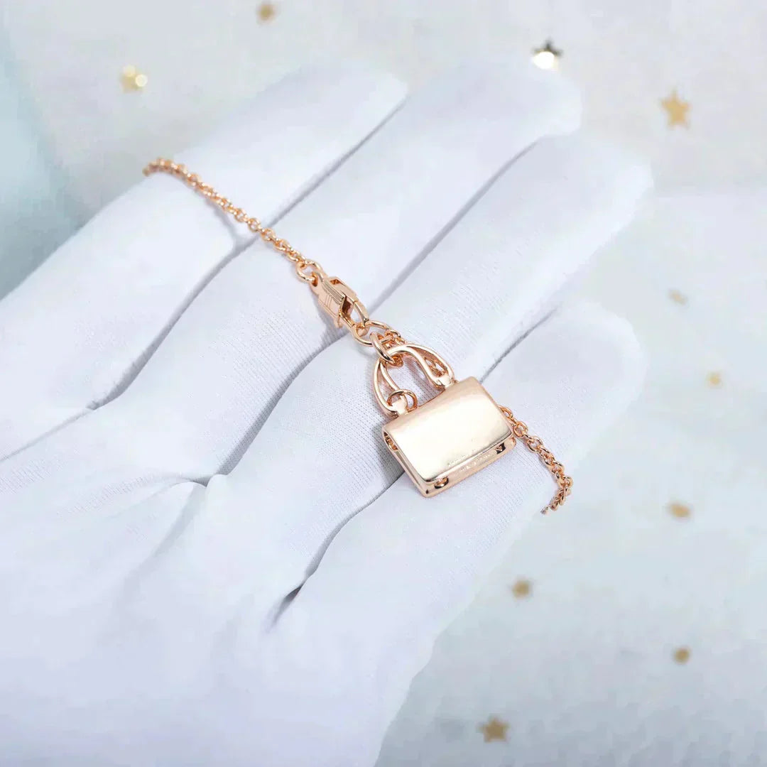 [Baslove]AMULETTE PEDANT ROSE GOLD NECKLACE