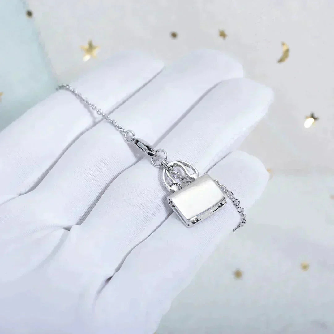 [Baslove]AMULETTE PEDANT SILVER NECKLACE