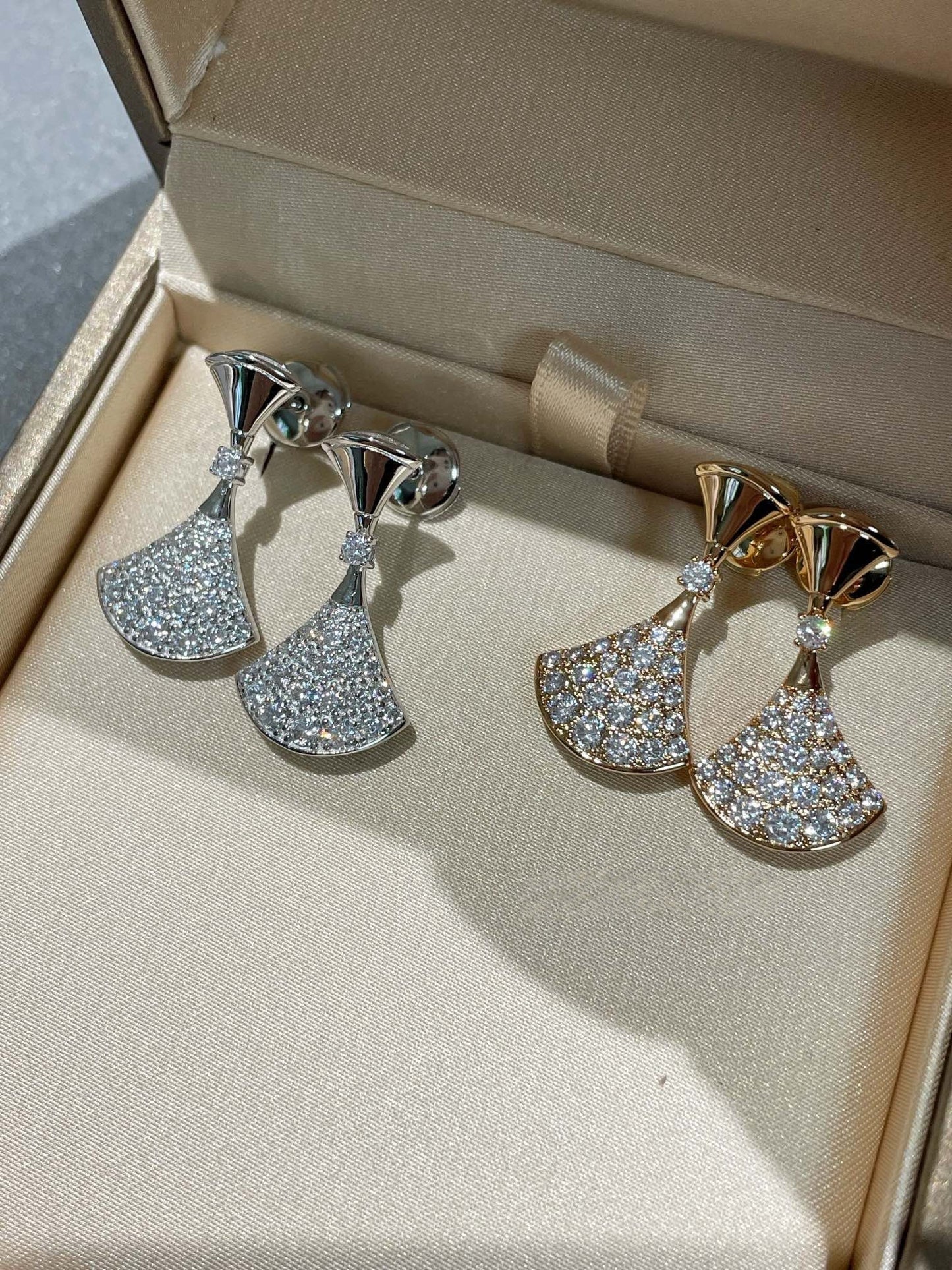 [Baslove]DREAM EARRINGS DIAMOND