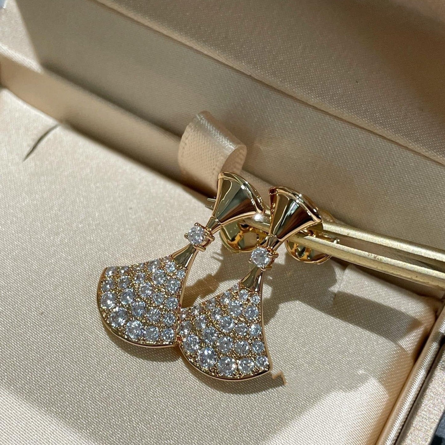 [Baslove]DREAM EARRINGS DIAMOND