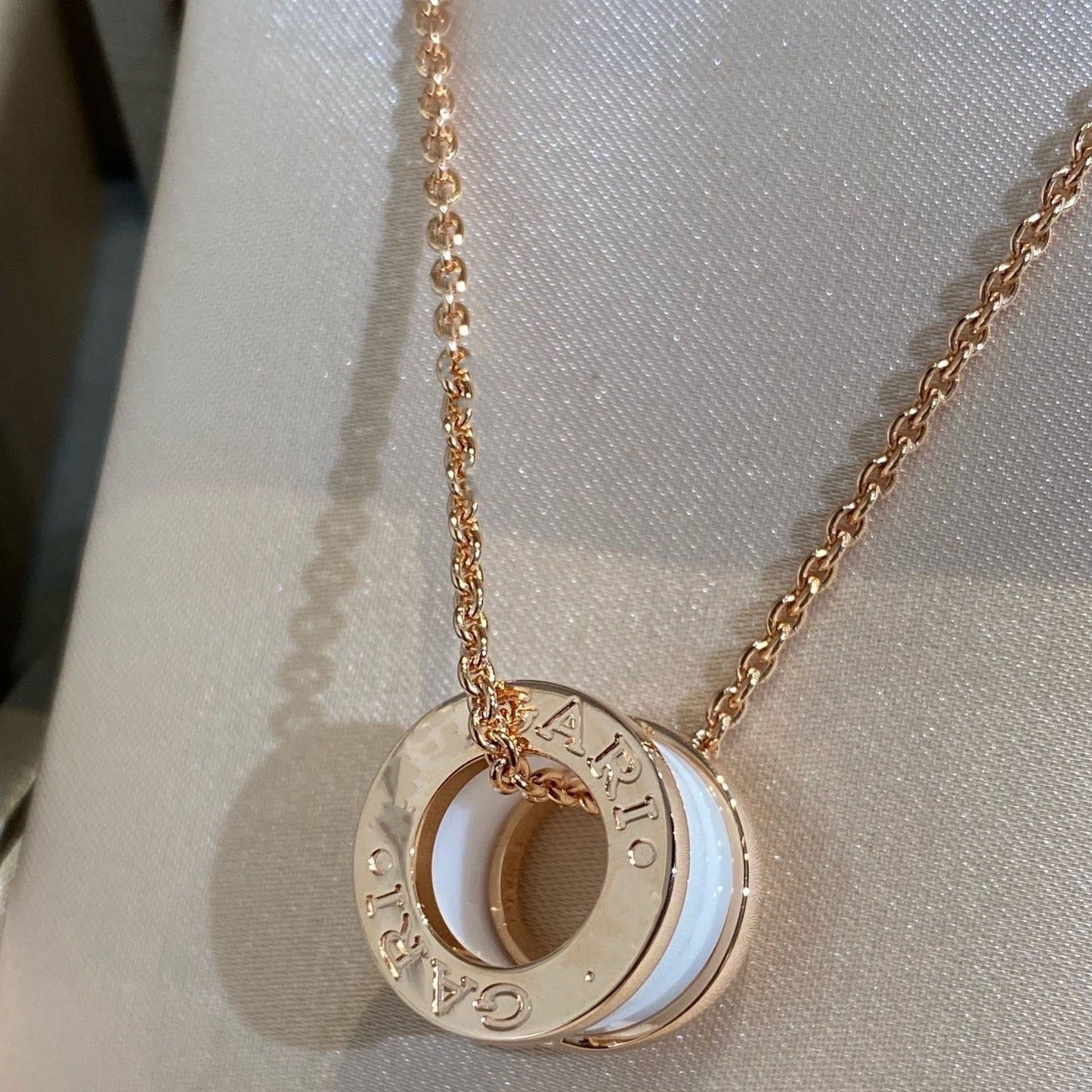 [Baslove]ZERO 1 WHITE CERAMIC PINK GOLD NECKLACE