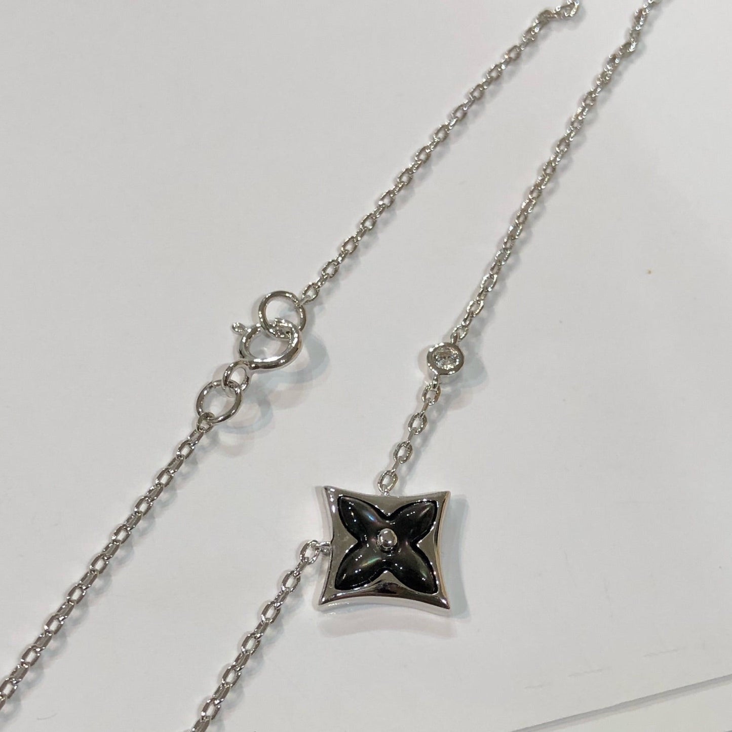 [Baslove]STAR BLACK MOP NECKLACE