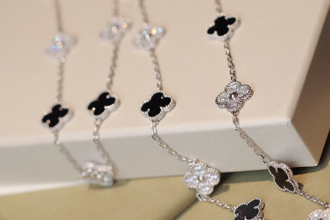 [AURORA]CLOVER 20 MOTIFS ONYX DIAMOND SILVER