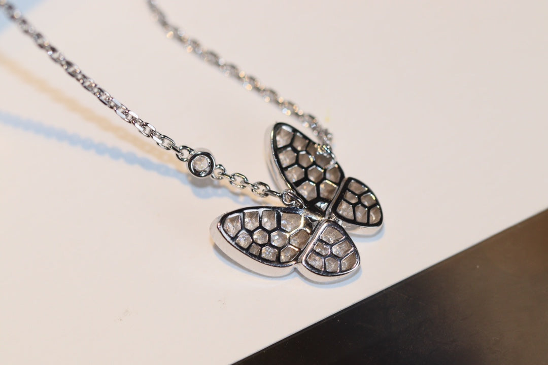 [Baslove]BUTTERFLY DIAMOND NECKLACE