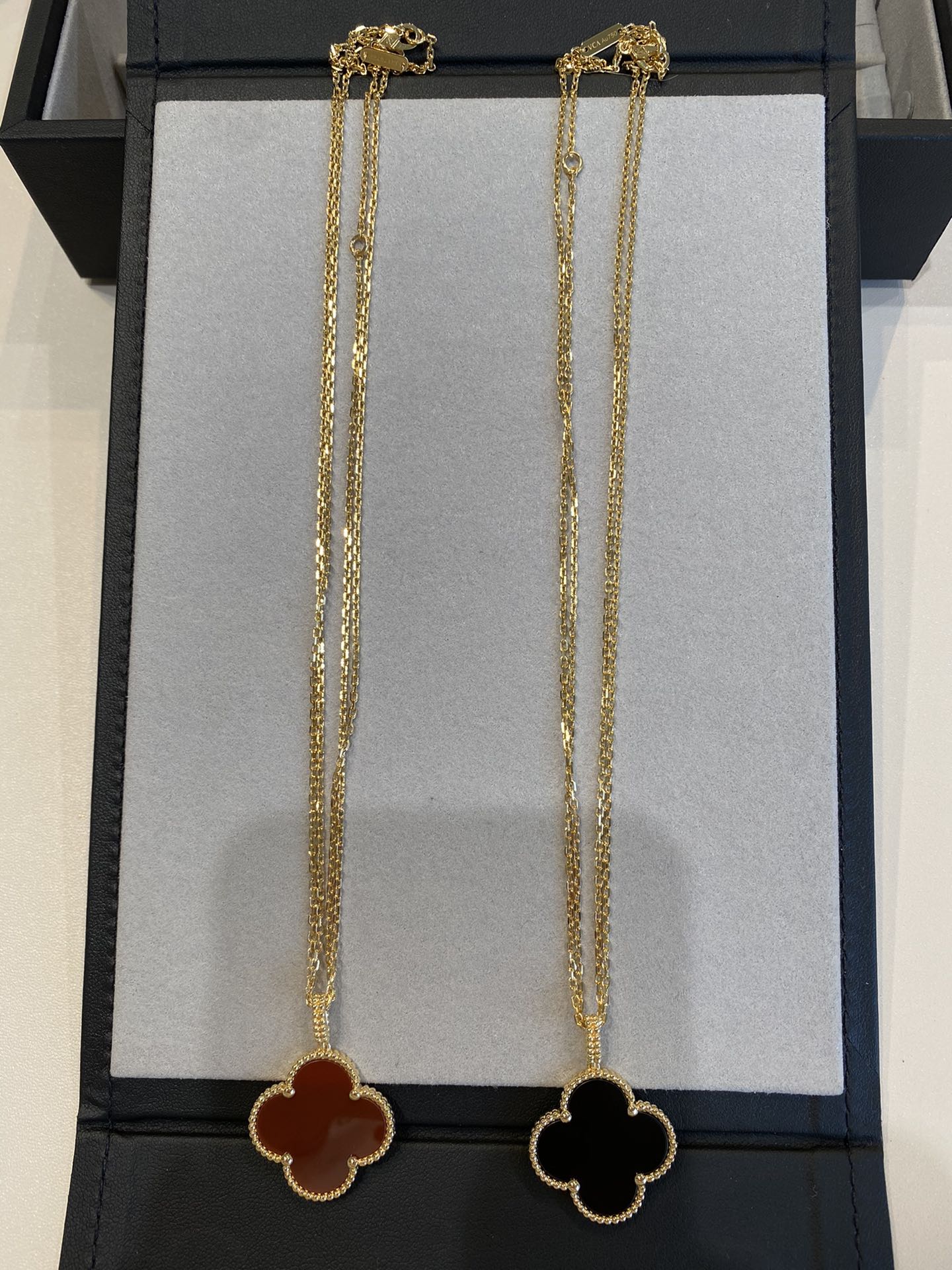 [Baslove]CLOVER 25MM NECKLACE GOLD CARNELIAN