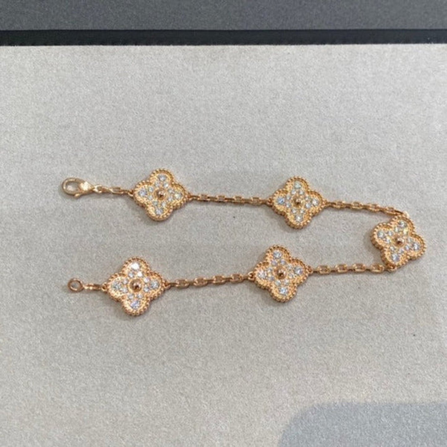 [Baslove]CLOVER 5 MOTIFS  FULL DIAMOND BRACELET