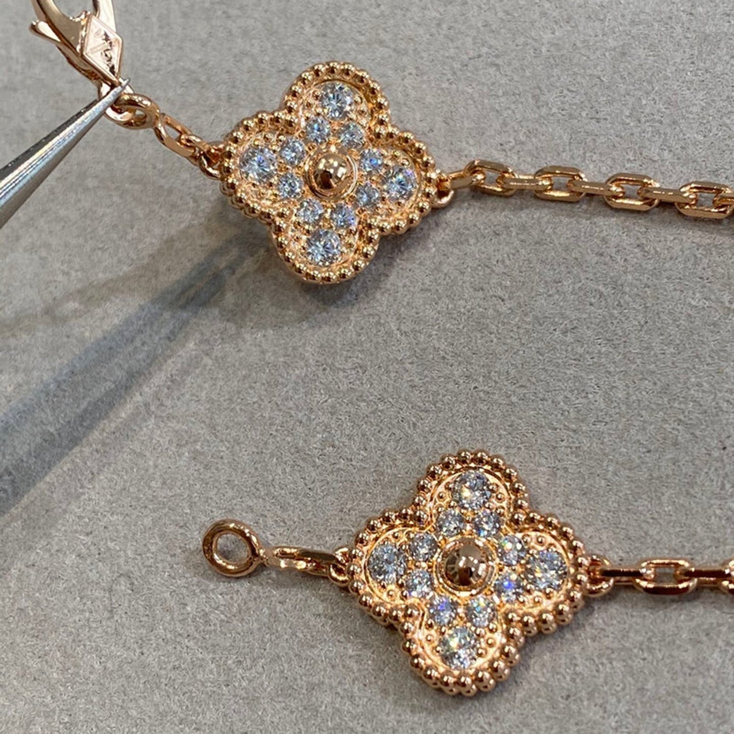 [AURORA]CLOVER 5 MOTIF FULL DIAMOND BRACELET COLLECTION
