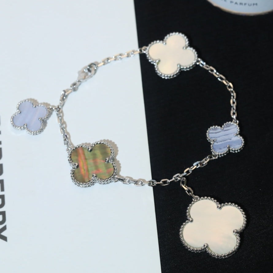 [Baslove]CLOVER BRACELET 5 MOTIFS MOP CHALCEDONY SILVER