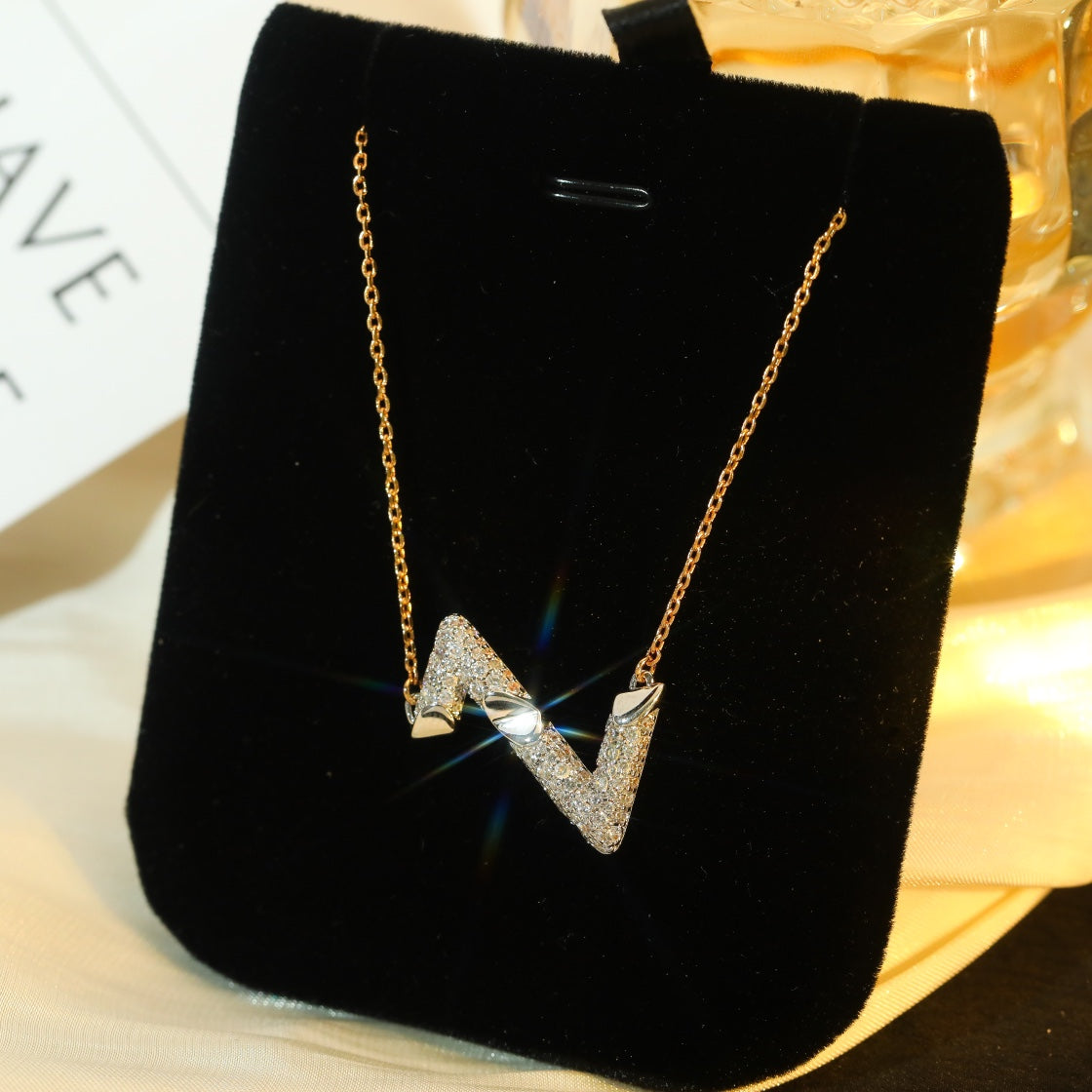 [Baslove]VOLT SILVER DIAMOND PEDANT NECKLACE