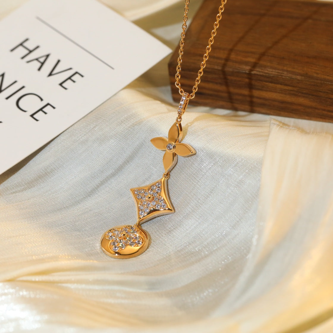 [Baslove]STAR AND SUN DIAMOND PINK GOLD NECKLACE