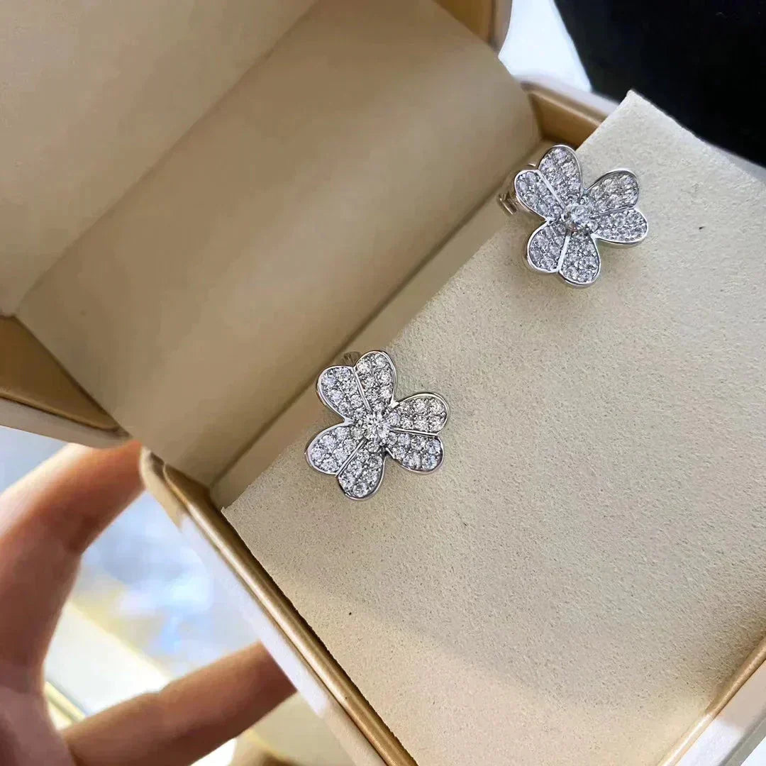 [Baslove]CLOVER COMOS DIAMOND EARRINGS SILVER