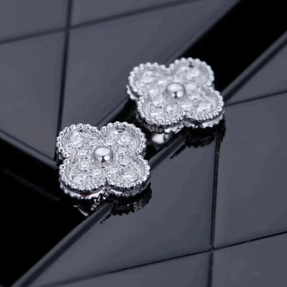 [Baslove]CLOVER 1 MOTIFS DIAMOND STUD EARRINGS SILVER