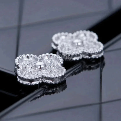 [Baslove]CLOVER 1 MOTIFS DIAMOND STUD EARRINGS SILVER