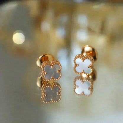 [Baslove]CLOVER MINI 9.5MM WHITE MOP EARRINGS