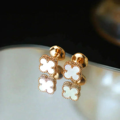 [Baslove]CLOVER MINI 9.5MM WHITE MOP EARRINGS