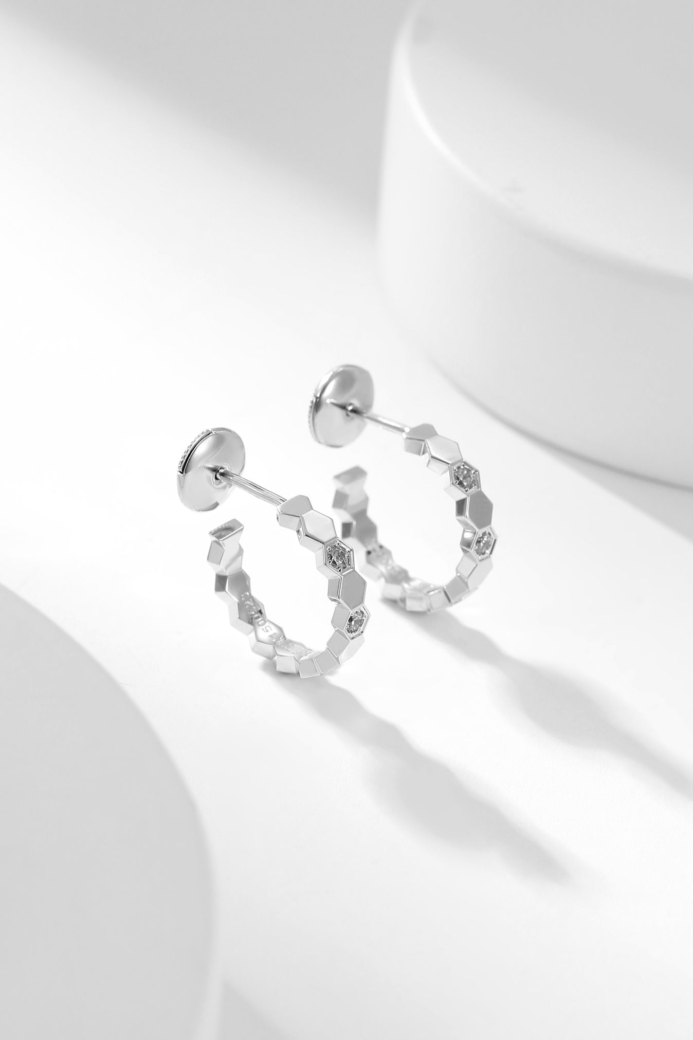 [Baslove]BEE LOVE DIAMOND HOOP EARRINGS