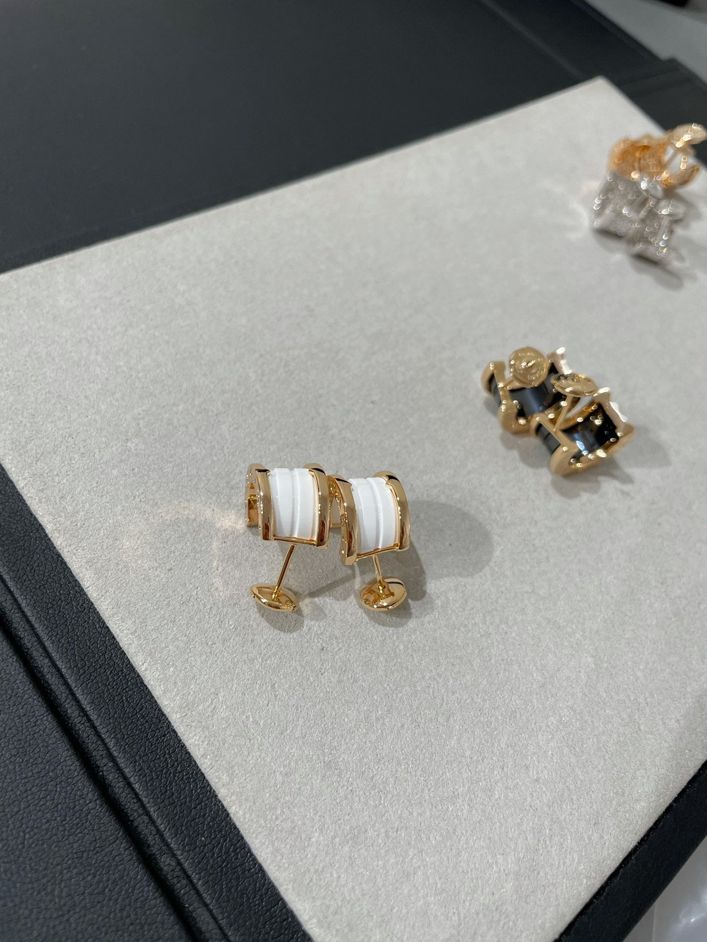 [Baslove]ZERO 1 PINK GOLD CERAMIC EARRINGS