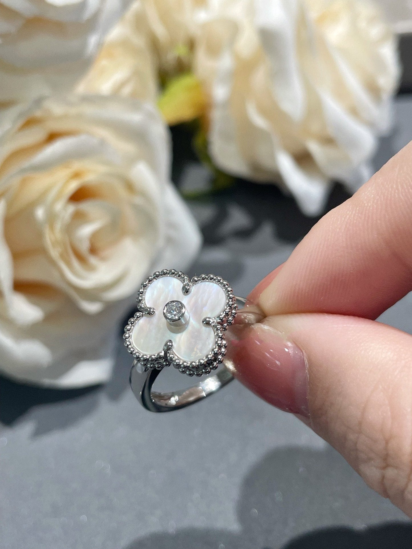 [Baslove]CLOVER SILVER MOP DIAMOND RING