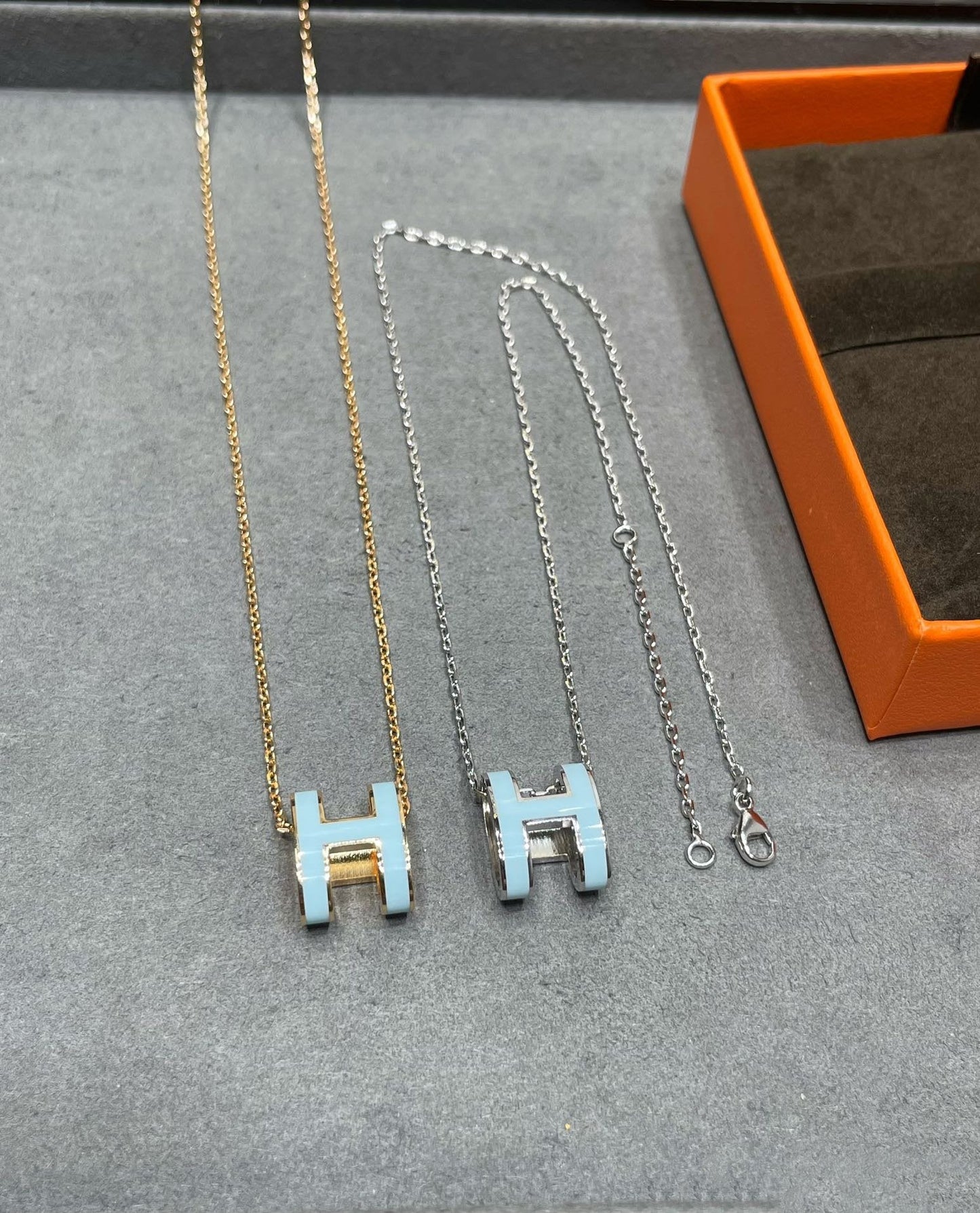 [Baslove]POP H SKY BLUE NECKLACE