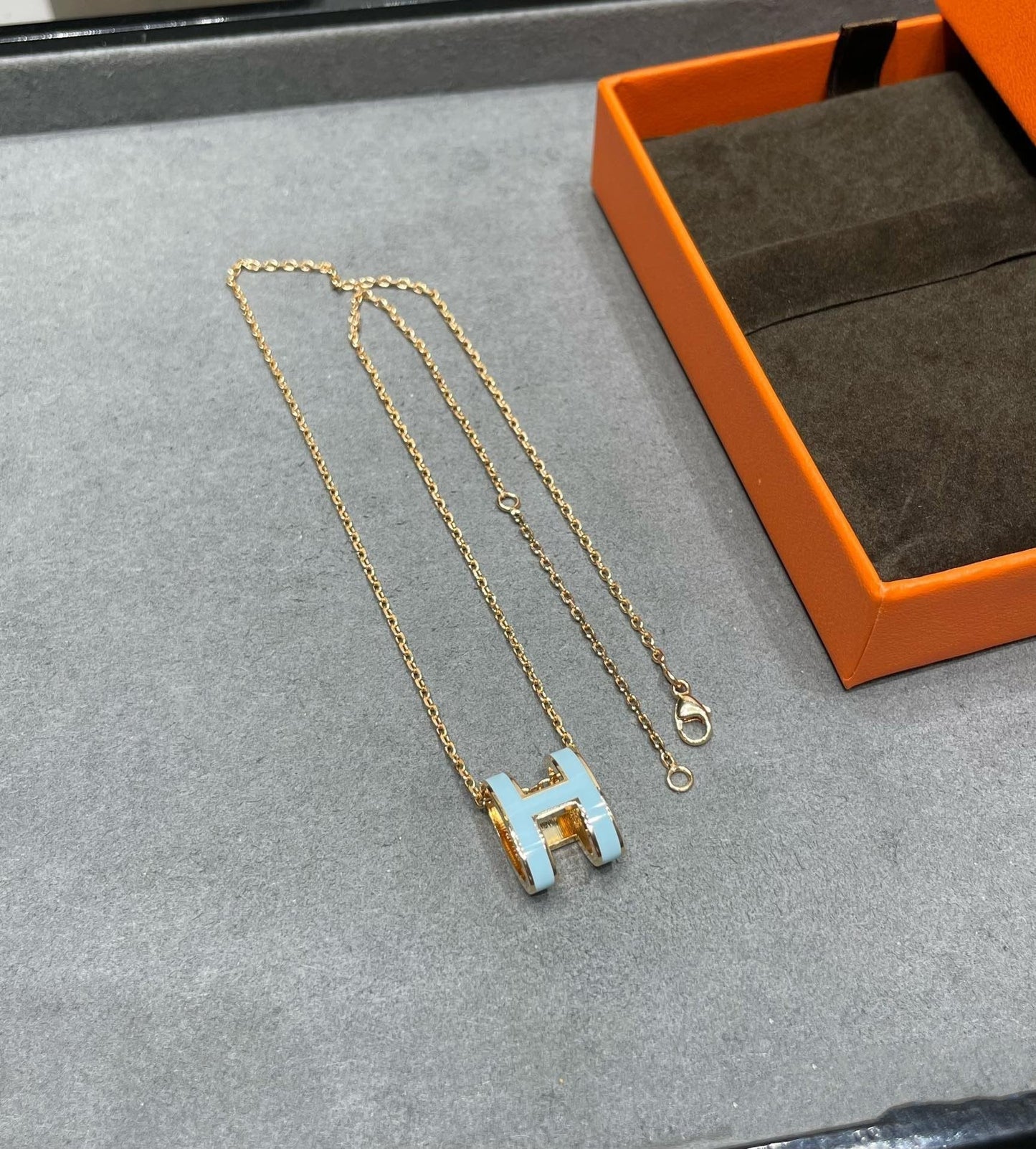 [Baslove]POP H SKY BLUE NECKLACE