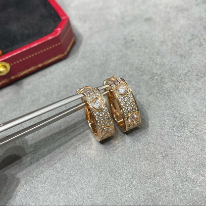 [AURORA]LOVE 5.5MM DIAMOND PAVED EARRINGS